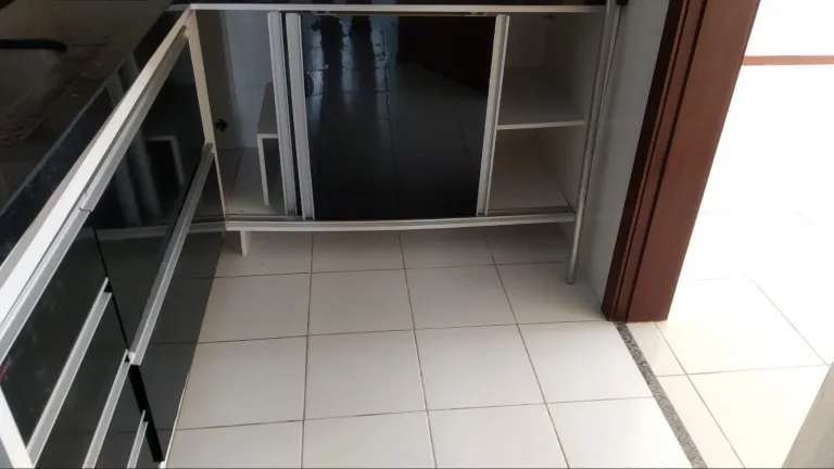 Imagem Apartamento com 3 Quartos para Alugar, 1 m² em Recanto dos Vinhais - São Luís