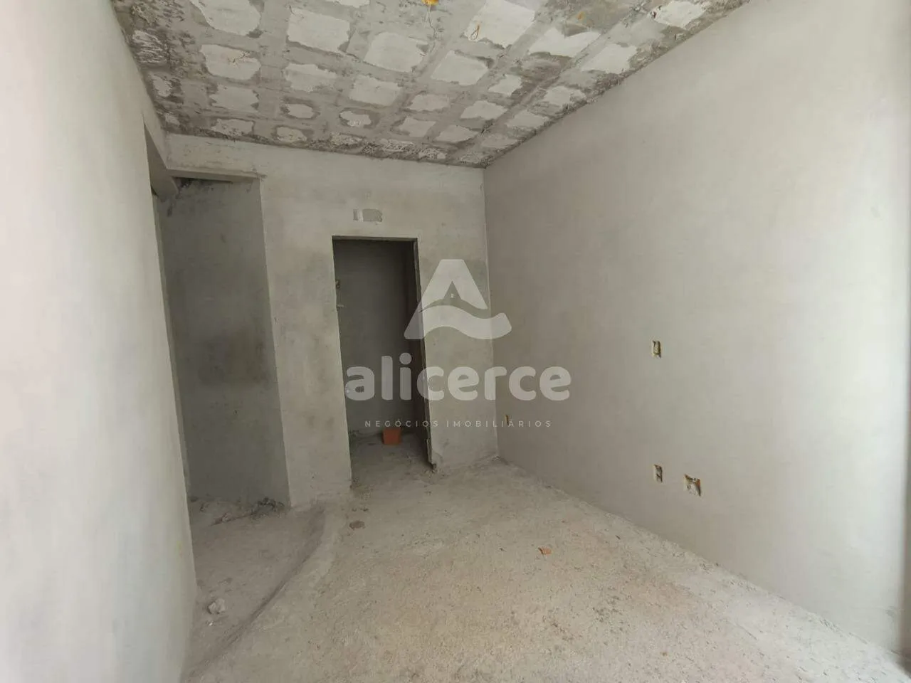 Imagem Apartamento de 86m² com 2 suítes + lavabo - no bairro Campinas, São José/SC
