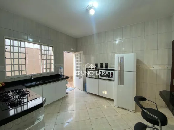 Imagem Casa à venda em Igarapé, bairro Três Poderes.