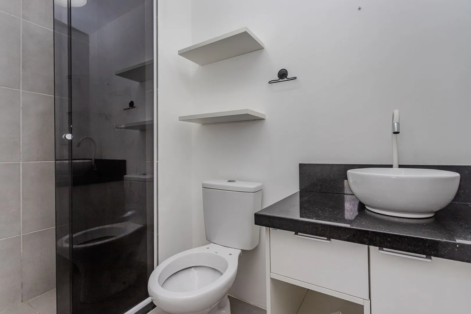 Imagem Apartamento no Sarandi de 2 dormitórios vaga e infra DESOCUPADO