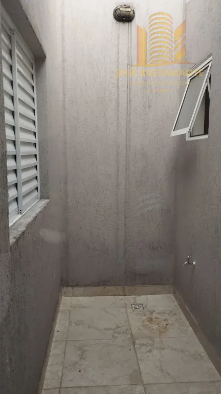 Imagem Sobrado 132m² com Churrasqueira e Varanda - Vila Nair