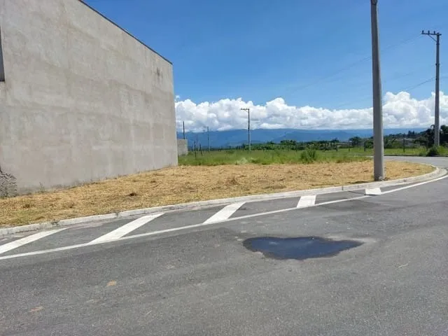 Imagem Terreno à venda 215M², Areao, Taubaté - SP