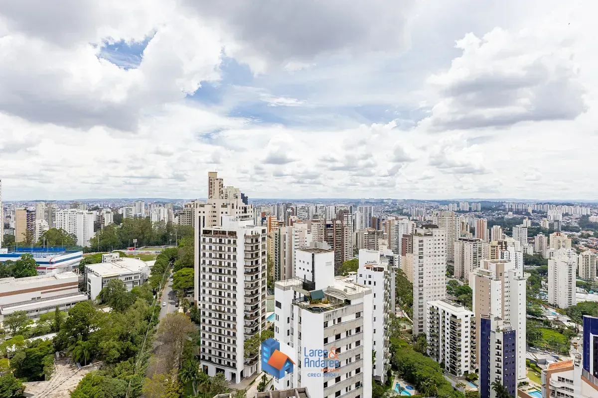 Imagem Triplex para venda em Vila Suzana com 4 quartos, sendo 4 suítes, 347m²
