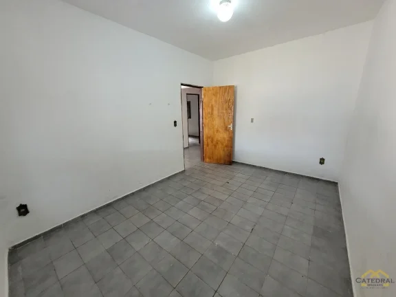Imagem Casa térrea à venda com 2 quartos na região do Engordadouro, em Jundiaí-SP