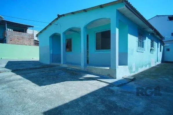 Imagem Casa espaçosa à venda no bairro Costa e Silva 4 dormitórios sendo 1 suíte.