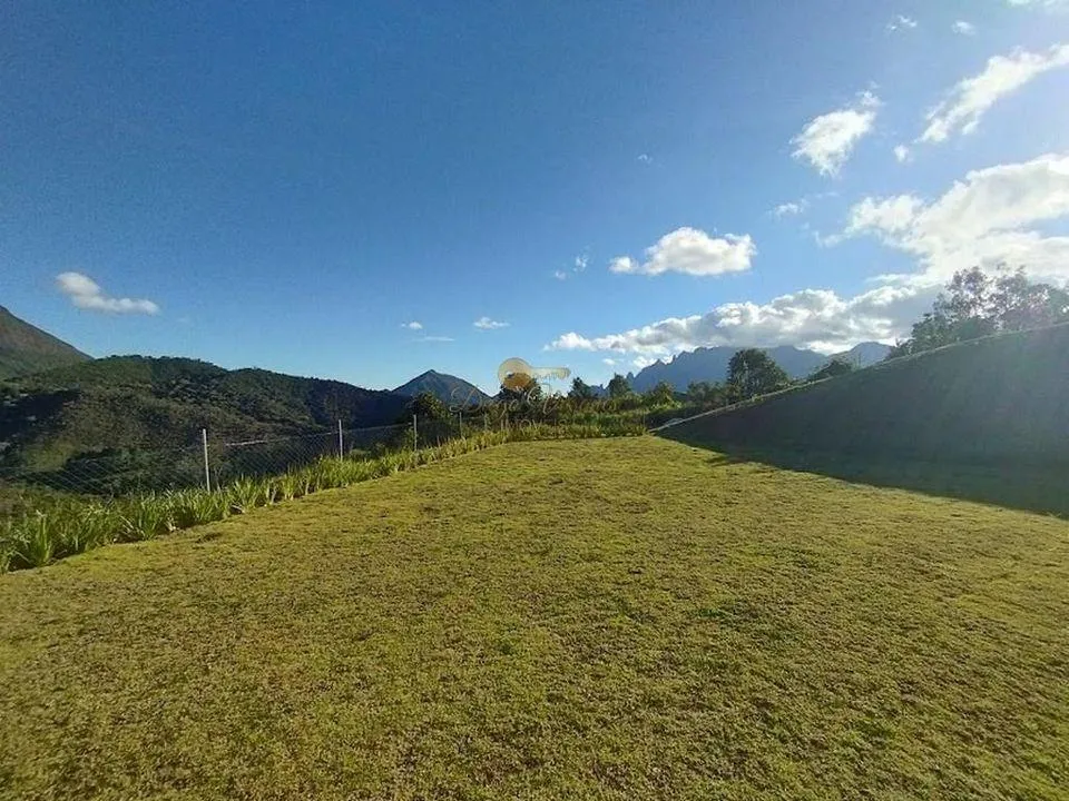 Imagem Terreno em Condomínio para Venda em Teresópolis / RJ no bairro Albuquerque