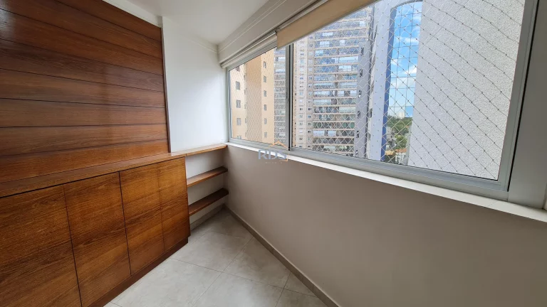 Imagem Vende apartamento de 80m², com 3 dormitórios, sendo 1 suíte e 2 vagas.