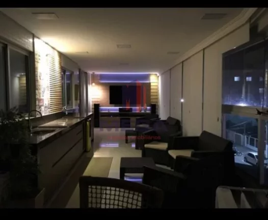 Imagem Porteira fechada! Unidade finamente montada e decorada em ótima localização!