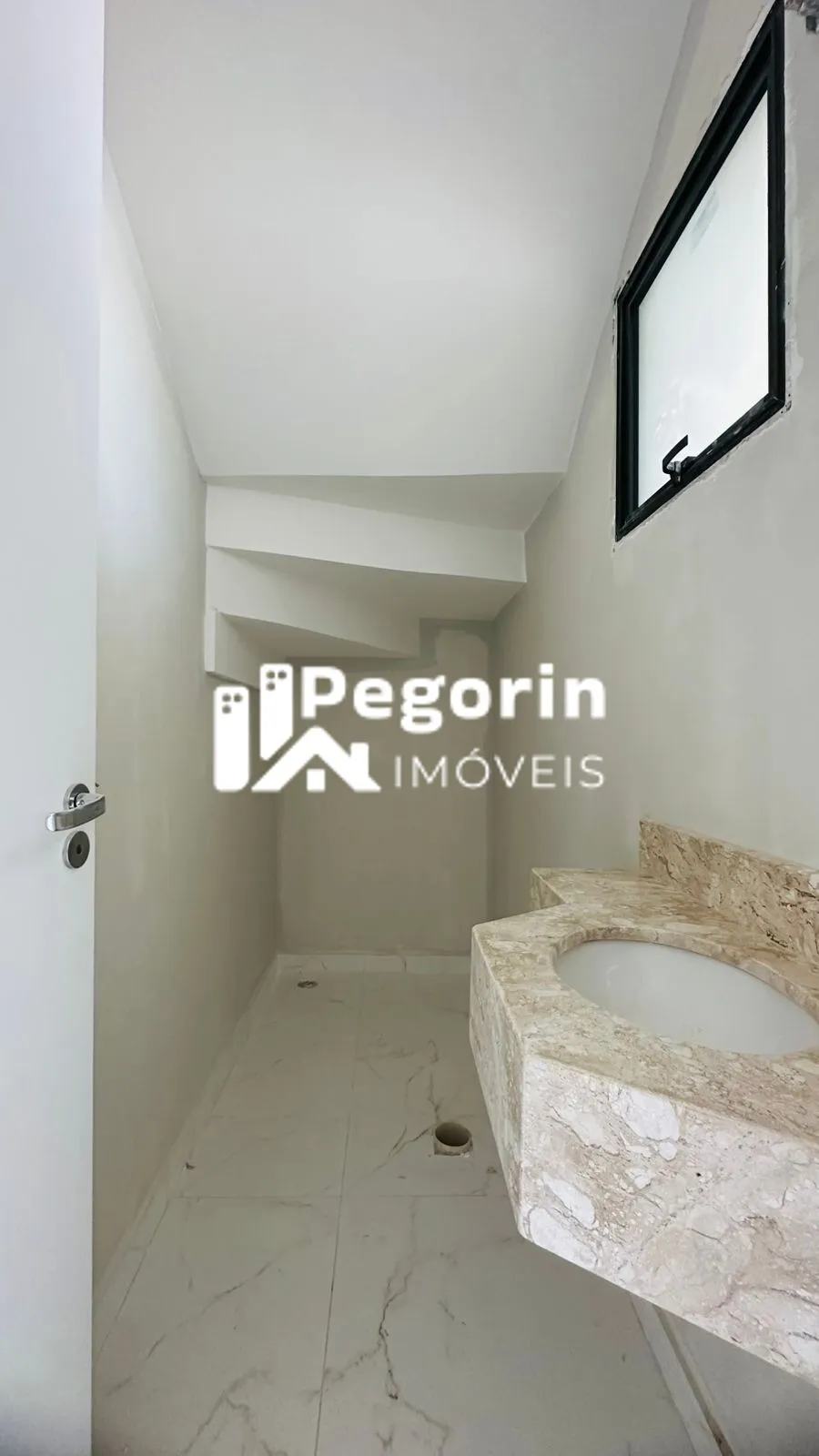 Imagem Sobrado à venda em Pinhais, Alto Tarumã, 168,64m²