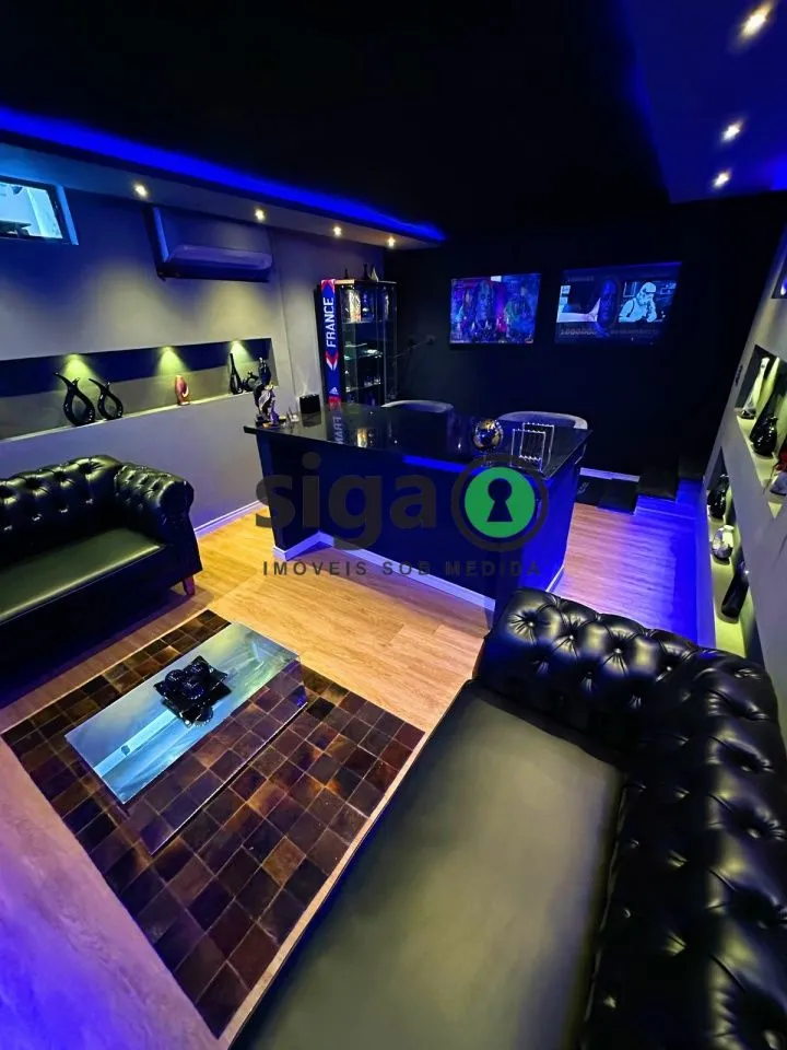 Imagem CASA Á VENDA NO BROOKLIN COM 3 QUARTOS, REFORMADA, 210M² - 2 VAGAS!