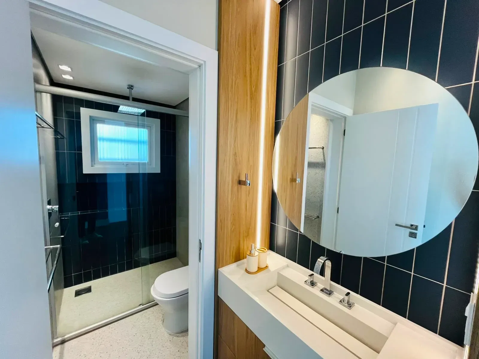 Imagem Sobrado com 4 Quartos à Venda, 290 m² em Village  - Capão da Canoa