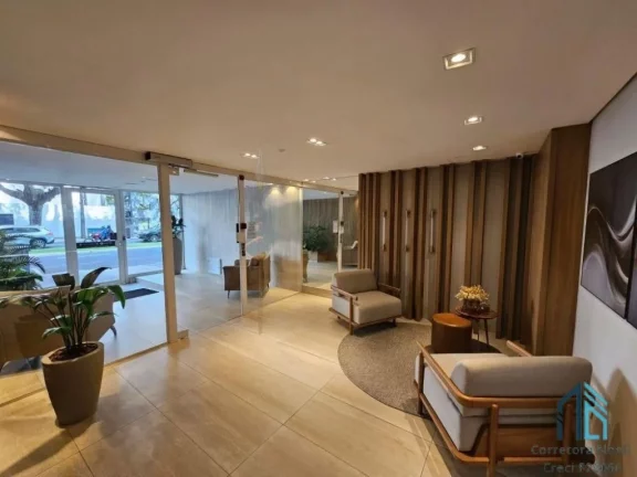 Apartamento ensolarado, LOCALIZAÇÃO PRIVILEGIADA, 03 quartos c/suíte, em Maringá PR