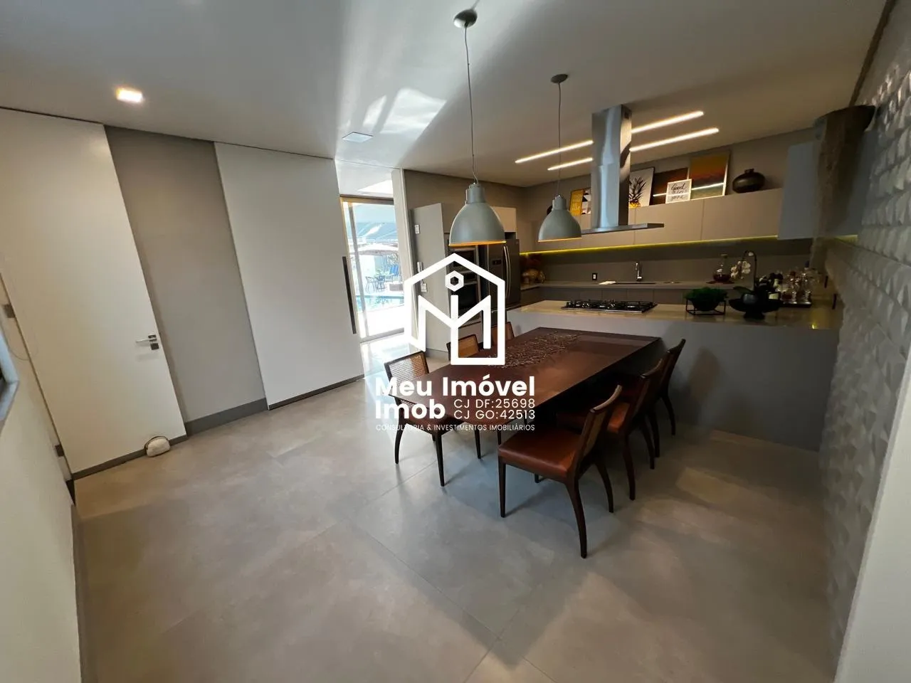 Imagem Casa 4 Quartos 4 Suítes 7 Vagas 860m² Mobiliado Park Way/DF