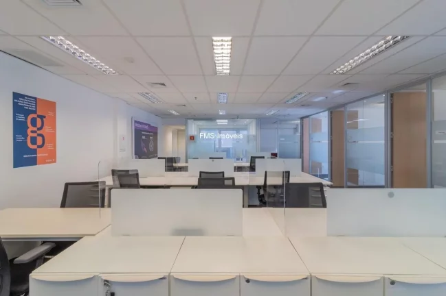 Imagem Conjunto comercial com 592m2 no Butantã