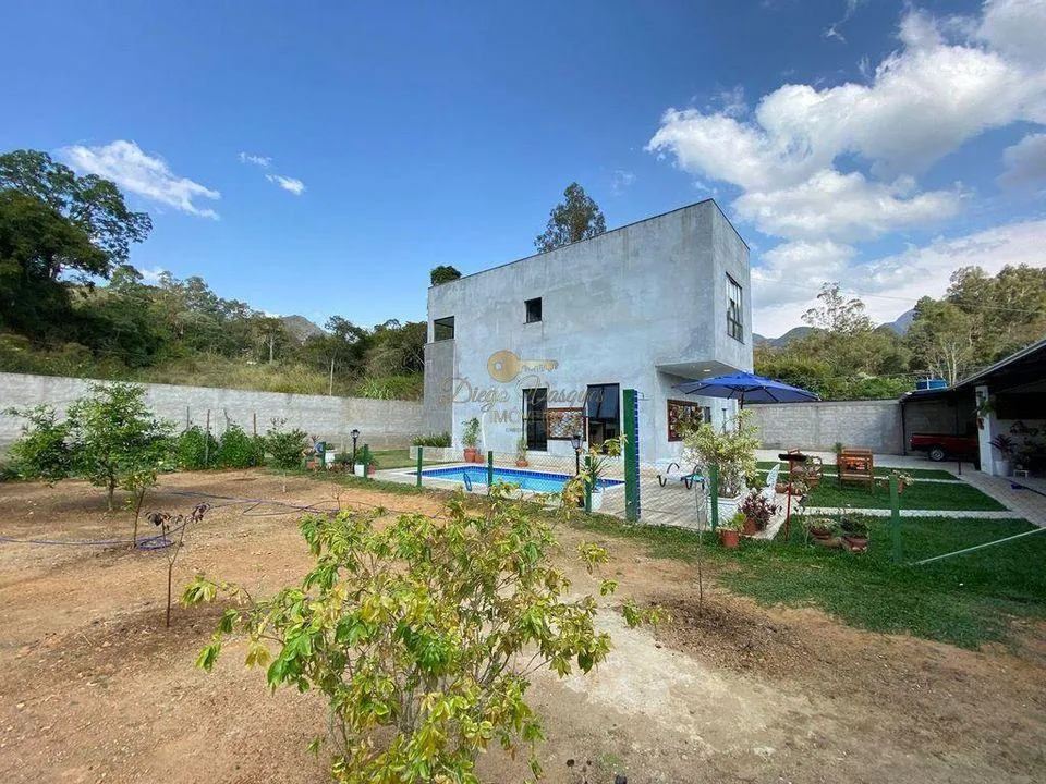 Imagem Casa para Venda em Teresópolis / RJ no bairro Vieira