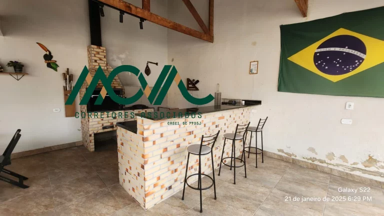 Imagem Casa disponível para locação mensal em Itapoá SC