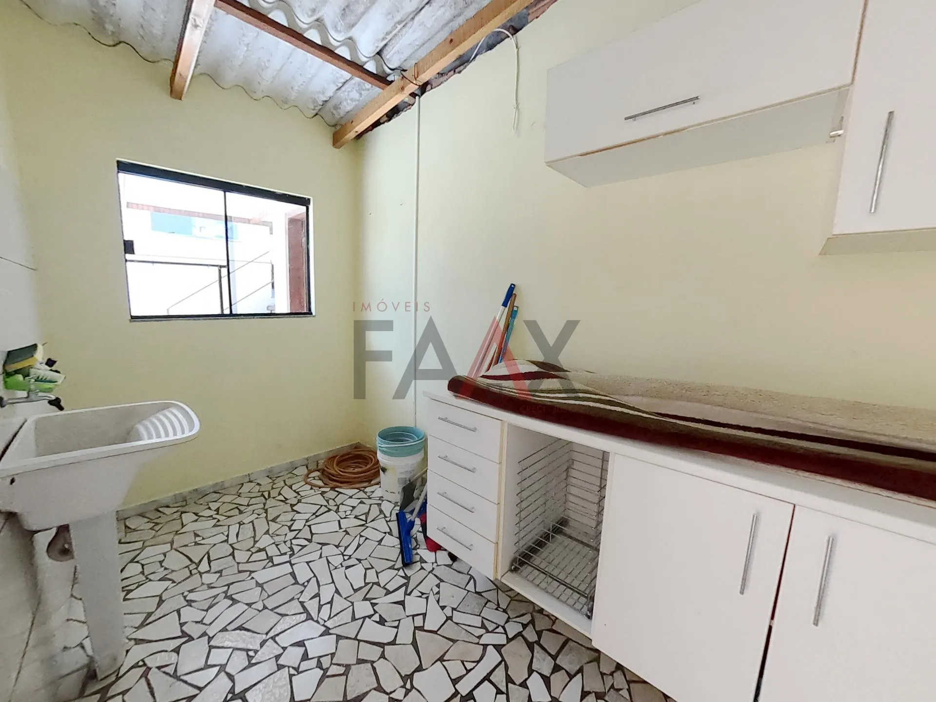 Imagem CASA À VENDA NO CENTRO, GUARAPUAVA - PR