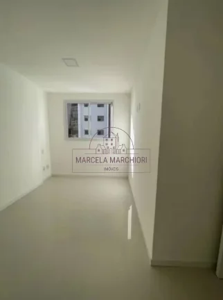 Imagem Apartamento com vista para o mar, já com armários, ALUGADO
