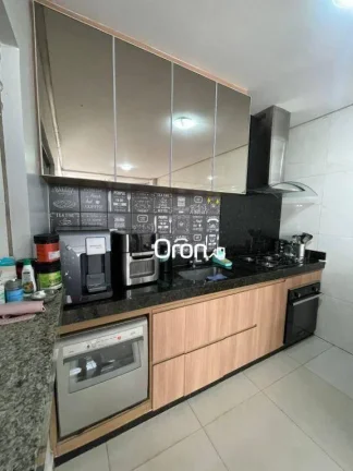 Imagem Sobrado com 4 dormitórios à venda, 230 m² por R$ 980.000,00 - Cidade Jardim - Goiânia/GO