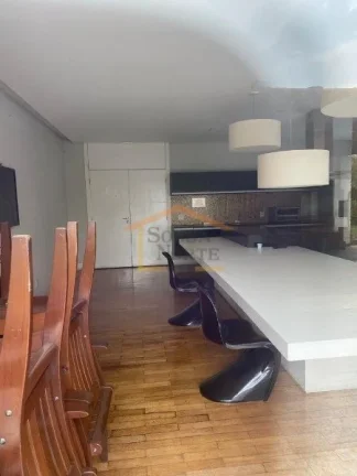 Imagem Apartamento com 3 dormitórios, sendo 1 suíte, 80m² de área útil, 1 vaga de garagem e um depósi...