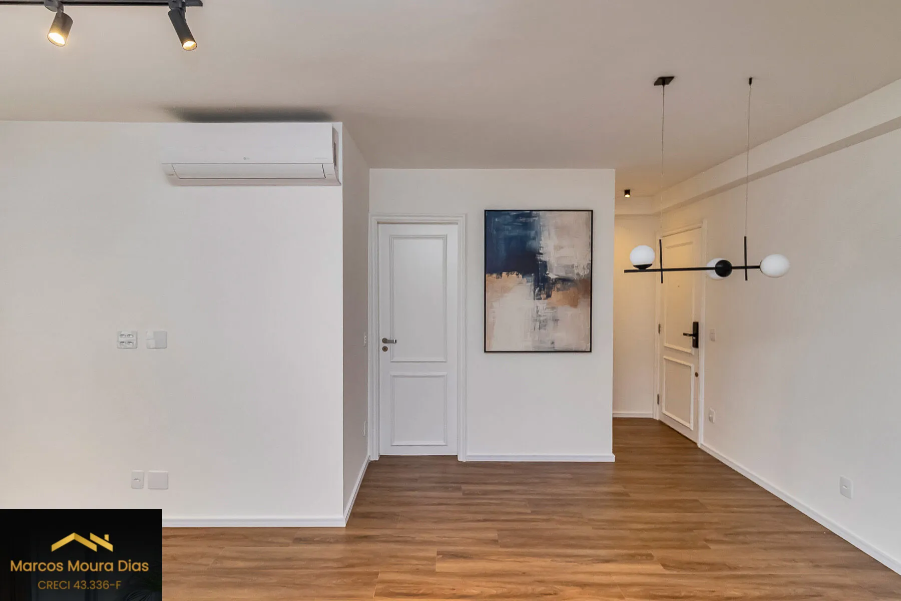 Imagem Apartamento 3 Dormitórios 1 Suíte 2 Vagas na Vila Olímpia Reformado