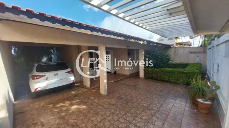 Imagem Casa à venda em Campo Grande-MS, 3 quartos, 1 suíte, 4 vagas de garagem na Vila Taquarussu - Imperdível!