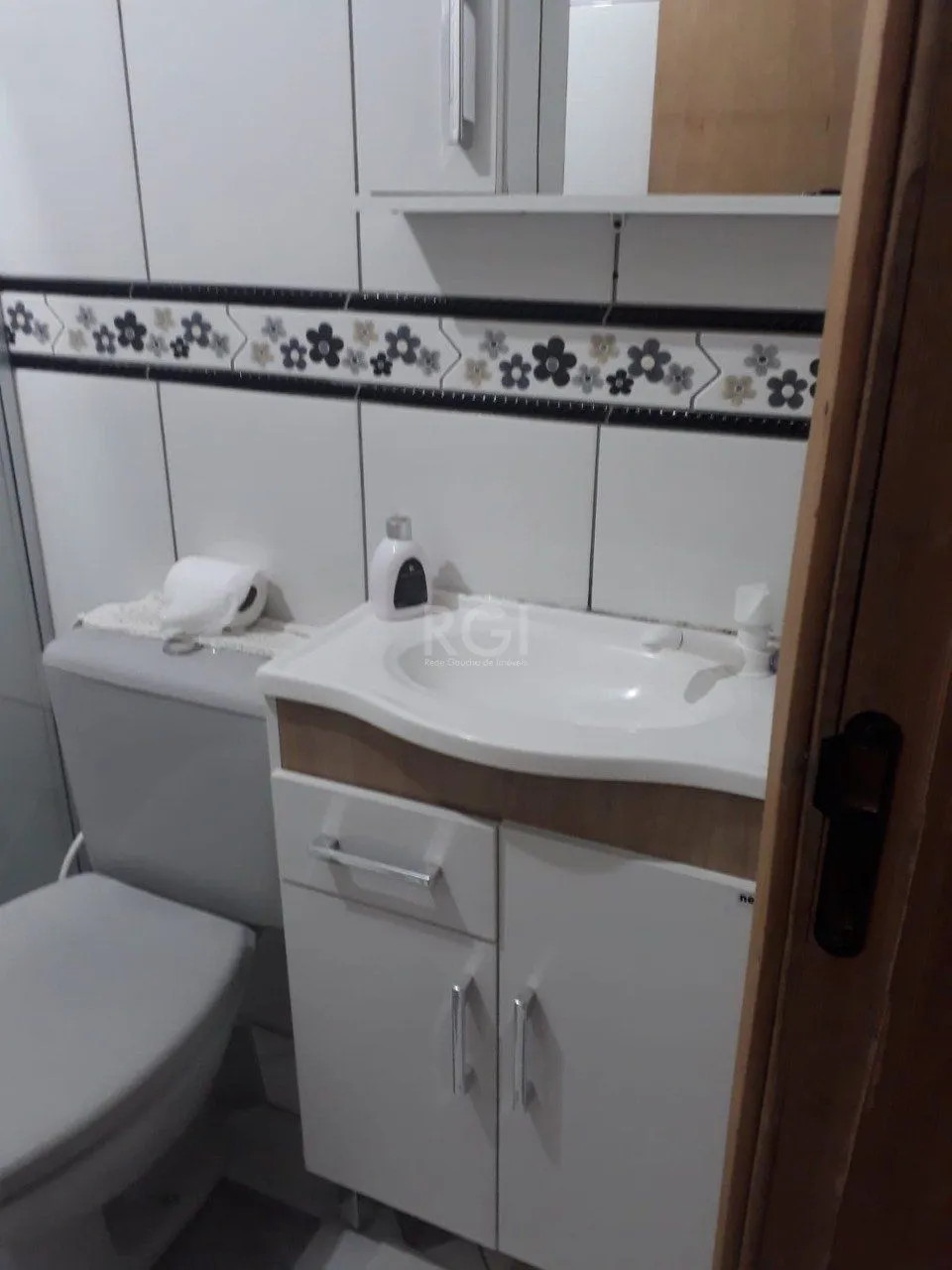 Imagem Casa com 3 dormitórios no bairro Santa Teresa em São Leopoldo
