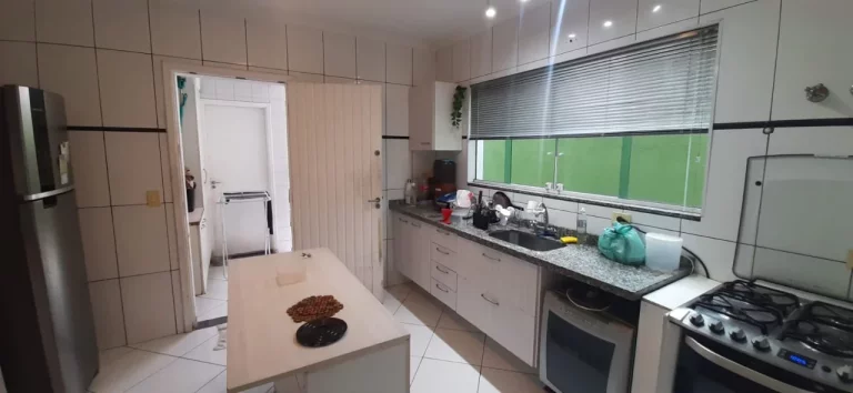 Imagem EXCELENTE SOBRADO NA VILA SÔNIA - 3 SUITES, SALA AMPLA, COZINHA GRANDE E DEPENDÊNCIAS DE EMPREGADA.