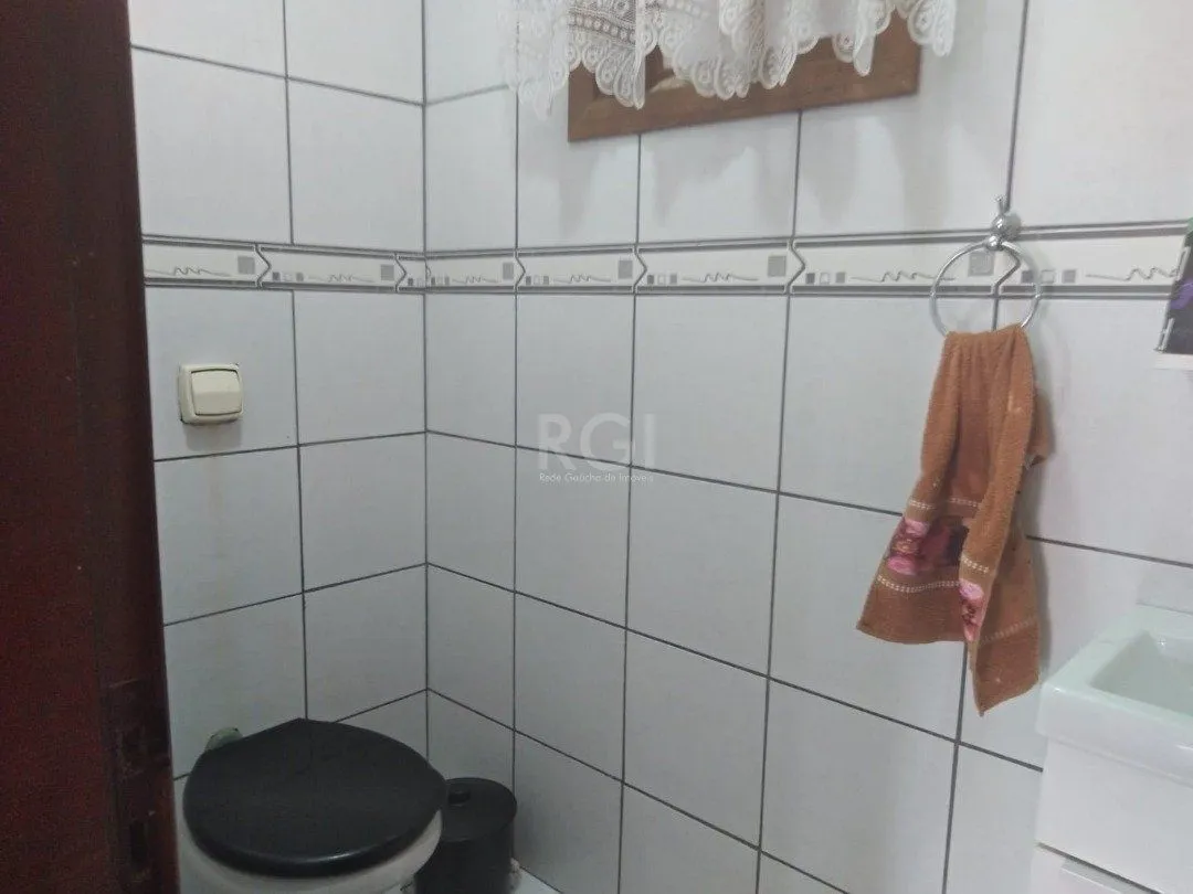 Imagem Casa para Venda - 72m², 2 dormitórios, 1 vaga - Hípica