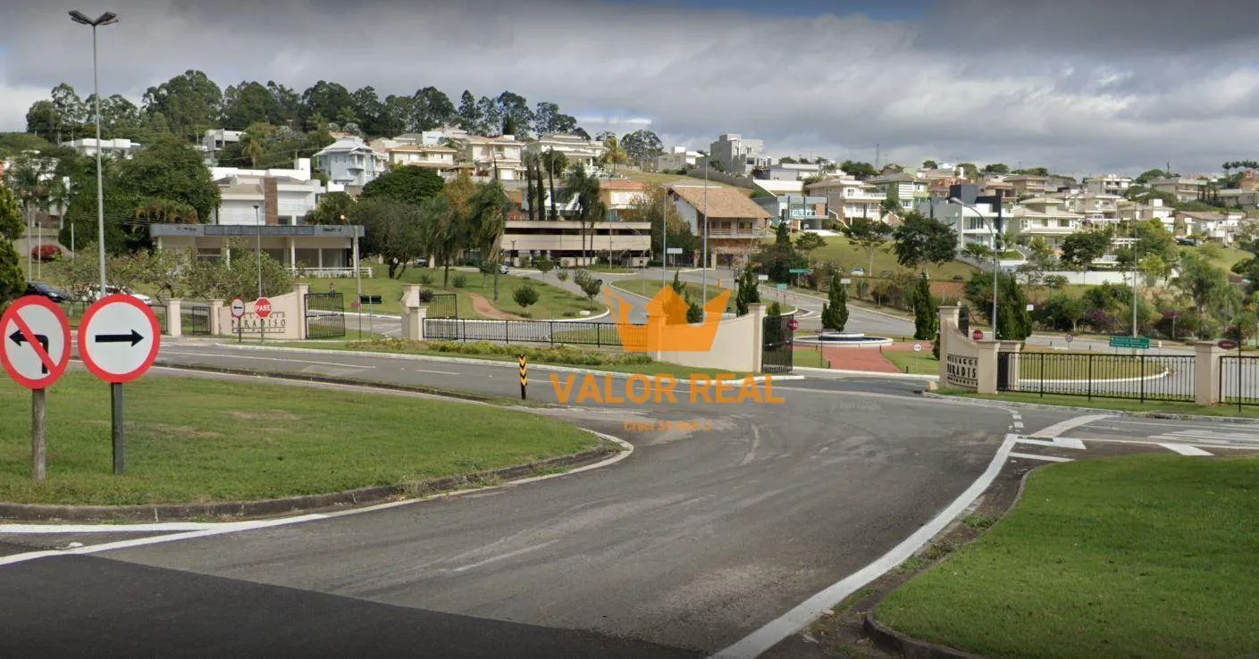 Imagem Terreno Magnífico de alto padrão com 1000 m² R$ 1.280 mil, plano em um dos melhores condomínios de Jundiaí: Villagio Paradiso.