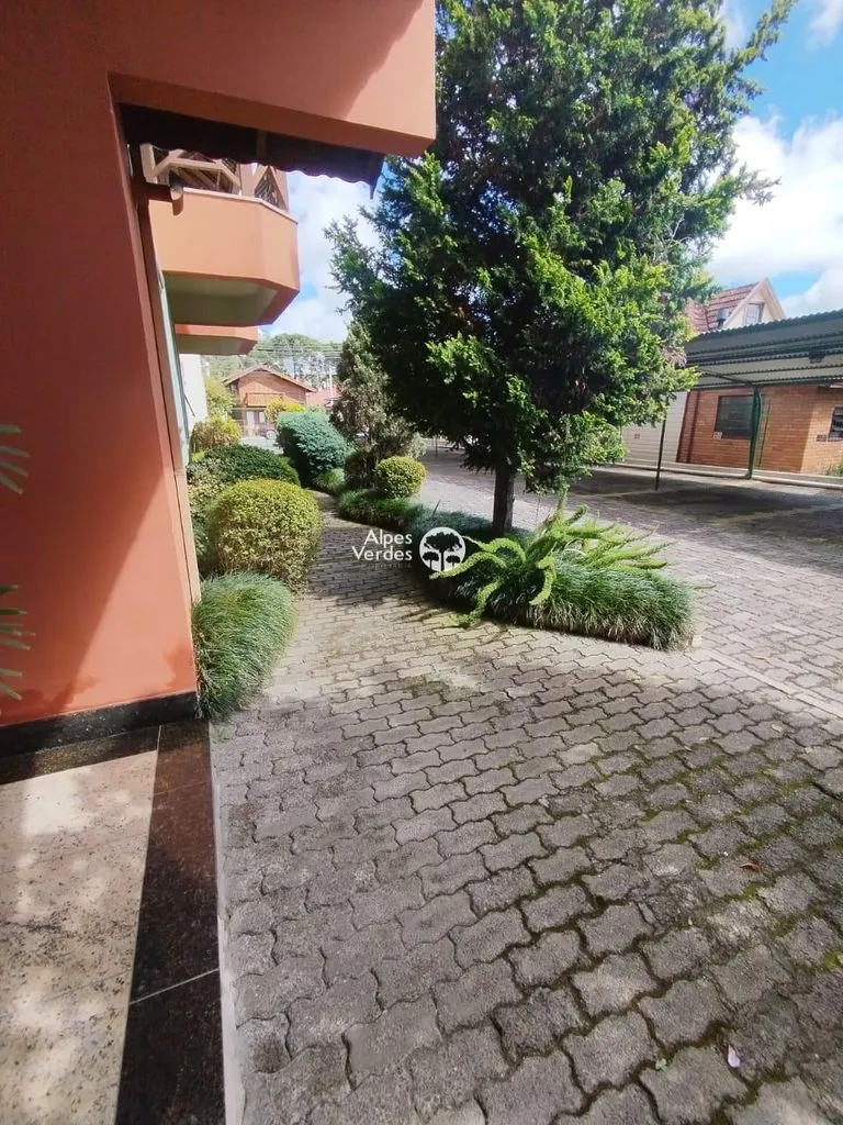 Imagem Vende-se apto mobiliado no centro de Canela- 2 Quartos- R$520.000,00