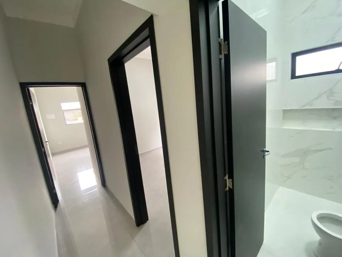 Imagem LINDA CASA NOVA COM PISCINA EM MONGAGUÁ