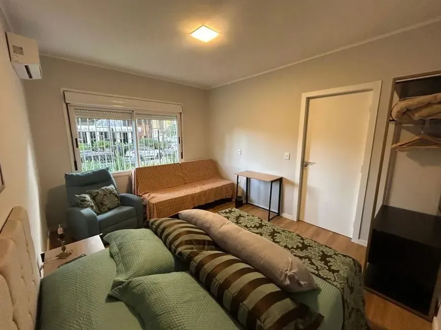 Imagem Apartamento com 83m², localizado no bairro Rio Branco em Porto ALegre/RS.