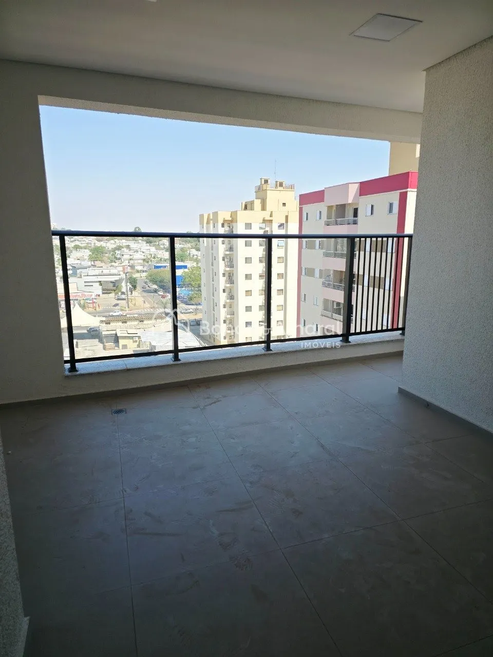 Imagem Apartamento com 3 quartos ( sendo 1 suíte), andar alto, Condomínio Amati, Paulínia