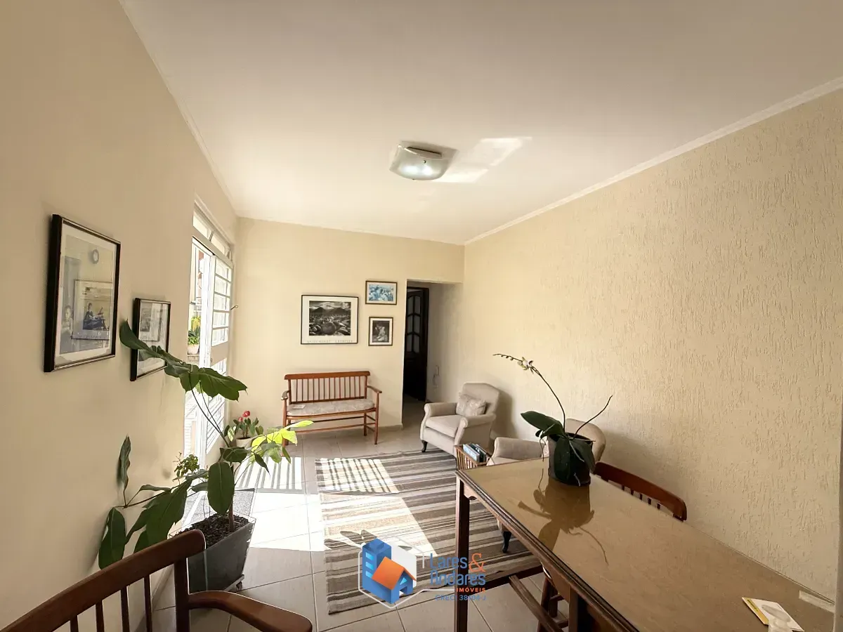 Imagem Sobrado para venda em Perdizes com 9 quartos, 213m²
