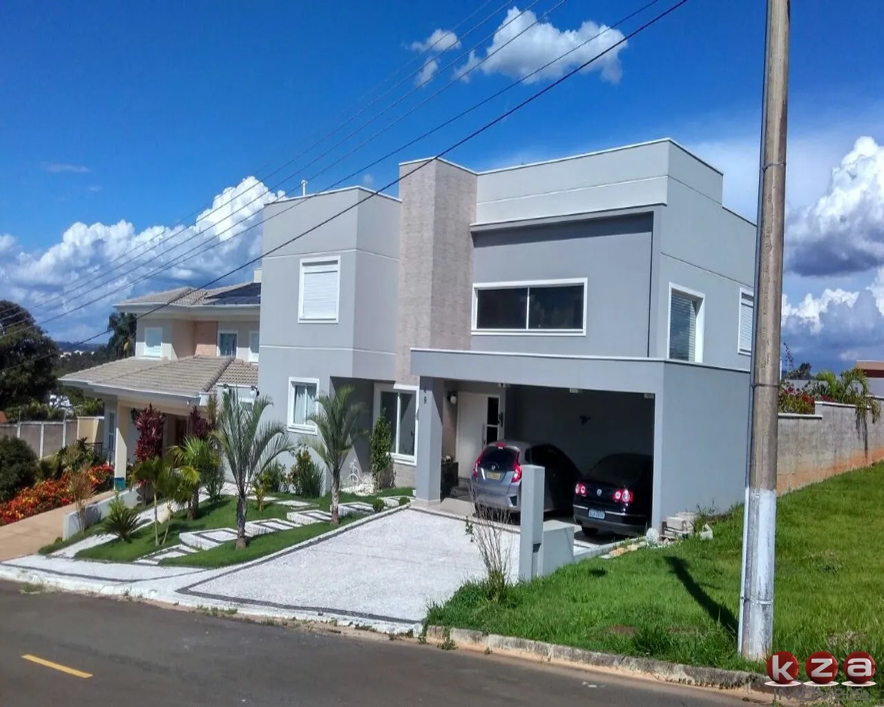 Foto do imóvel Magnífica casa em condomínio à venda em Valinhos-SP, no Condomínio Residencial Querencia: 4 quartos, 4 suítes, 3 salas, 8 banheiros, 4 vagas de garagem, 395m².