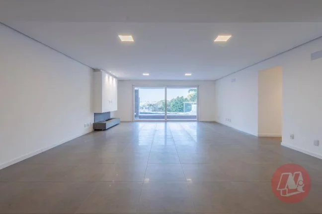 Imagem No Cristal, Garden de 315 m², 3 suítes, 3 vagas e piscina.