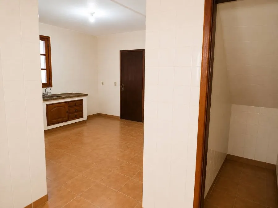 Imagem Casa Nova para Venda no Recreio dos Bandeirantes - 4 Quartos, 2 Suítes, 6 Vagas e Piscina