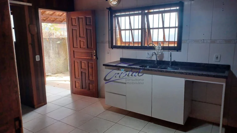 Imagem vendo casa de madeira