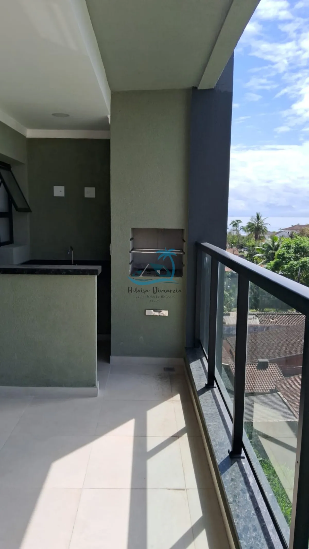 Imagem Excelente apartamento novo a venda à 250 metros da orla de Itaguá em Ubatuba.