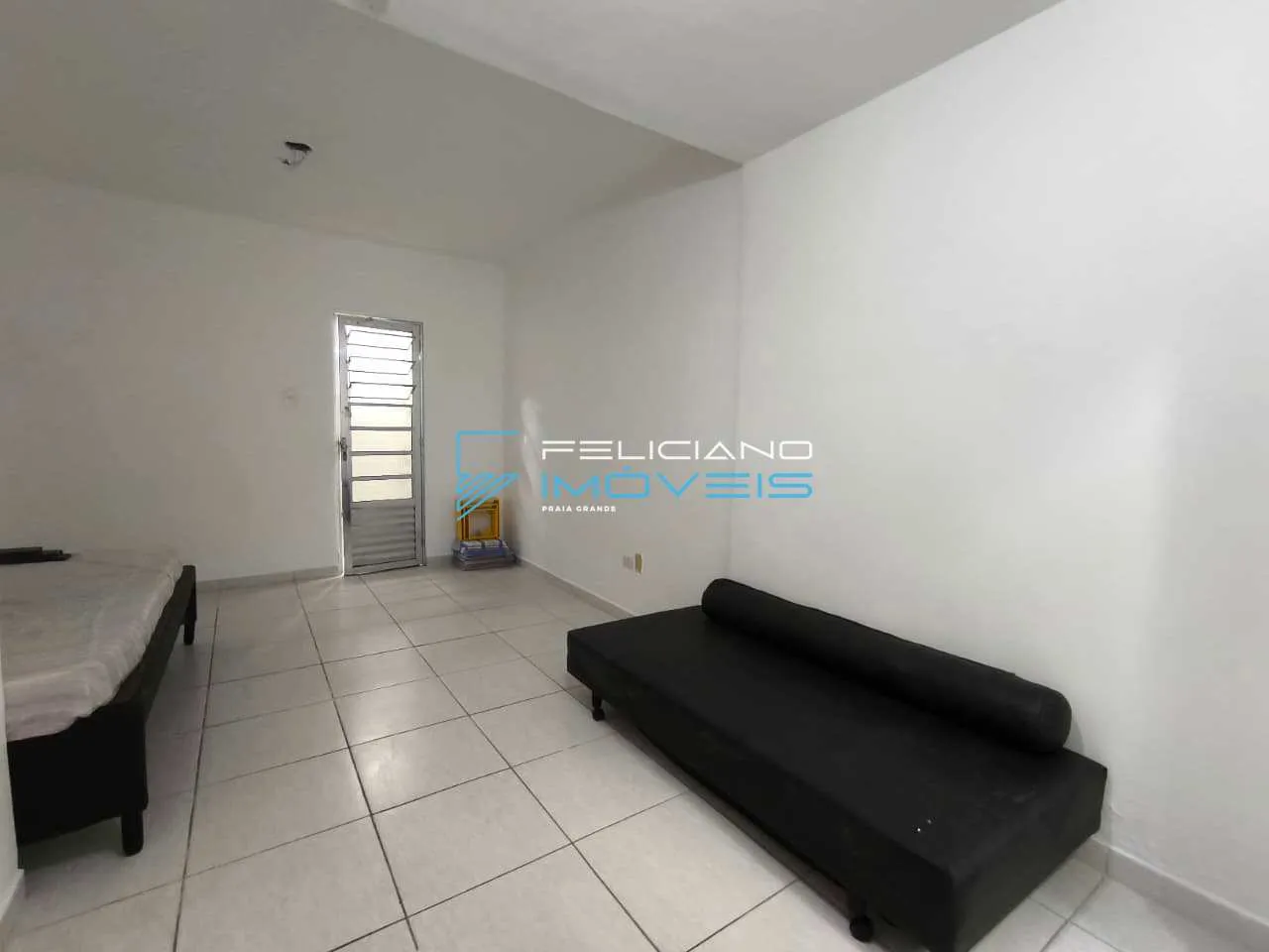 Foto do imóvel Kitnet com 1 quarto, Canto do Forte, Praia Grande - R$ 215 mil, Cod: 7189 em Rua Jaú