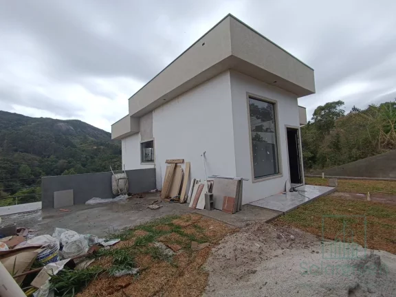 Imagem À Venda em Terra Preta, casa 3 Dorm e 3 banheiros 88 m² 790 mil