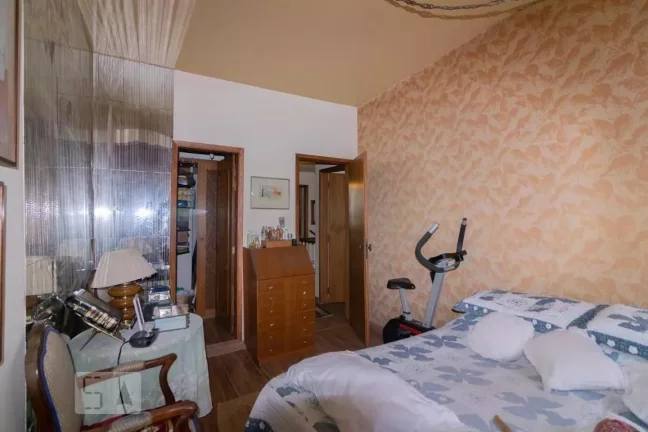 Imagem Vende-se lindo e espaçoso sobrado no Planalto Paulista para uso comercial ou residencial!!