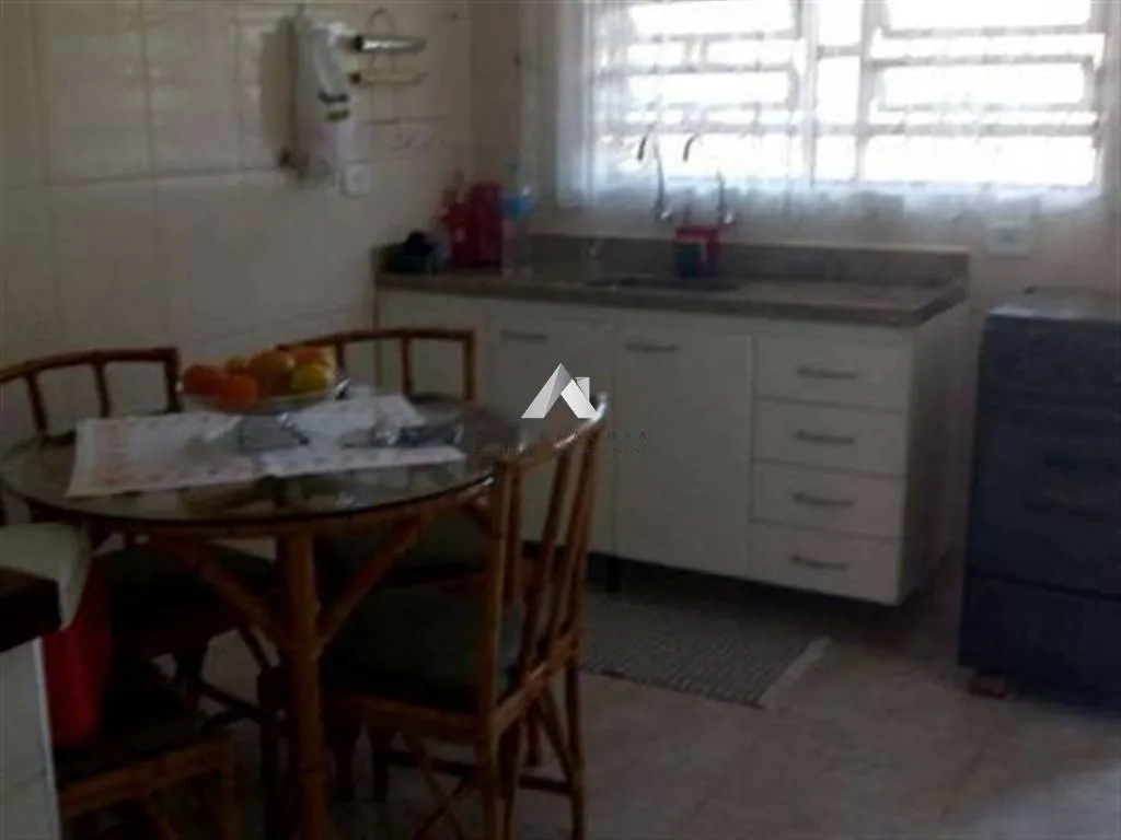 Imagem Casa lado praia a 60 metros do mar, otima localização em Mongaguá