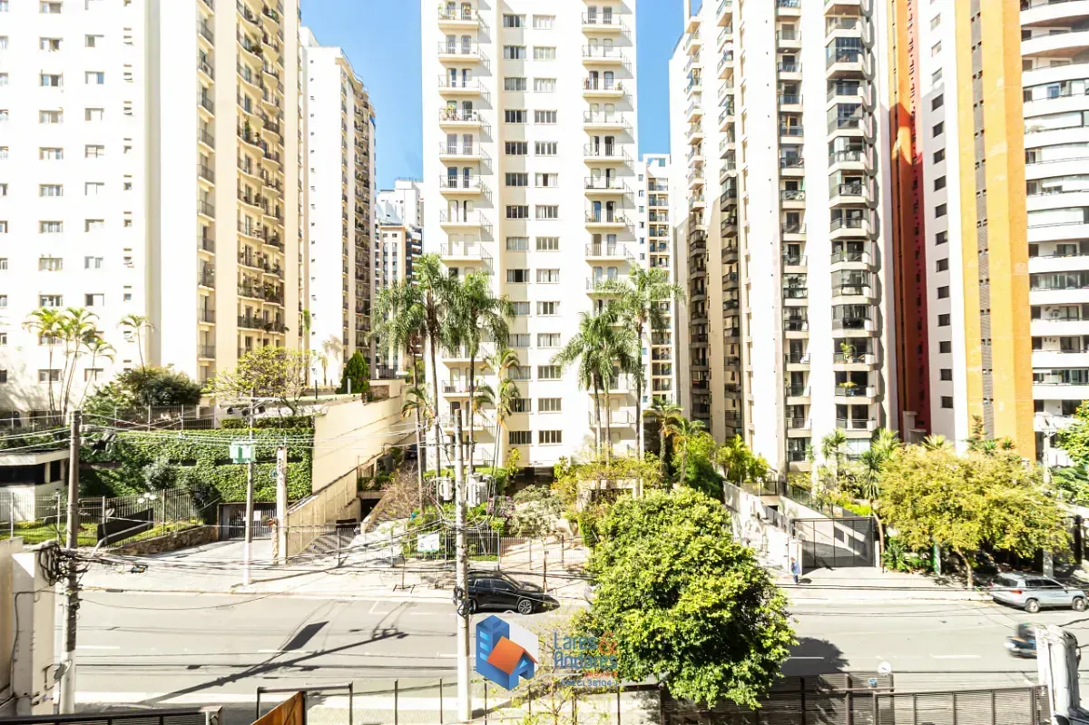 Imagem Apartamento para venda em Moema com 2 quartos, 55m²