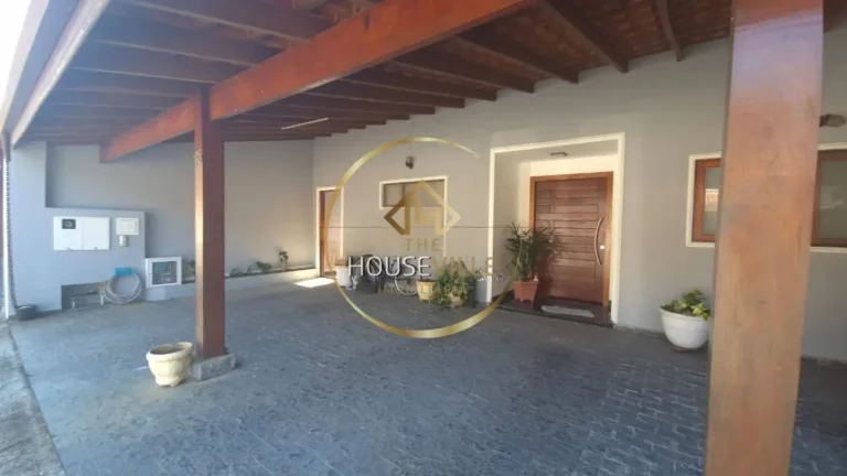 Imagem Casa térrea 4 Dormitórios ( 1 suíte), 3 vagas, Urbanova, Sjc.