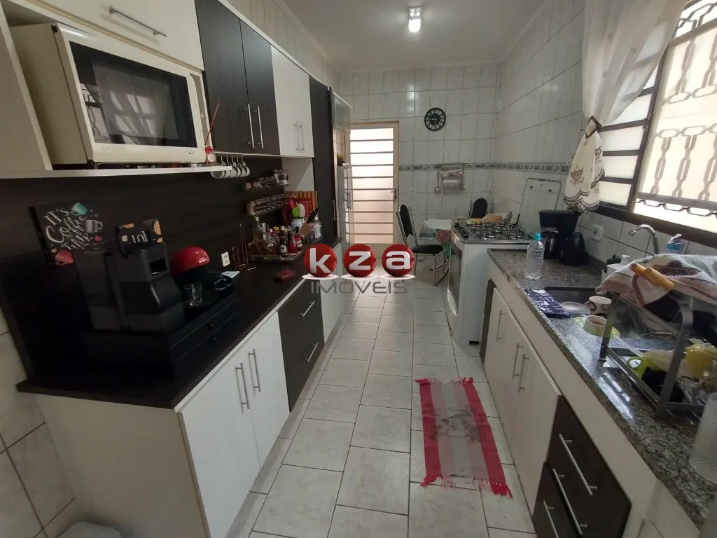 Imagem Casa em Condomínio de Luxo no Parque das Colinas - Valinhos-SP 2 Quartos, 1 Suíte, 3 Salas, 2 Banheiros, 3 Vagas - 160m²