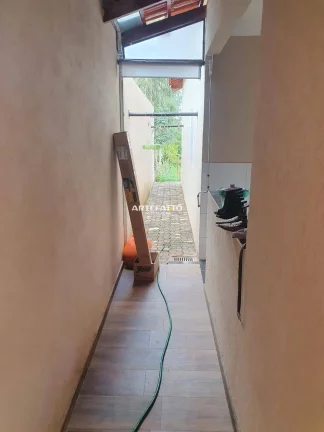 Imagem Chácara à Venda – 2.500 m2 | 250 m2 Construídos | Próximo ao Bairro Zanetti