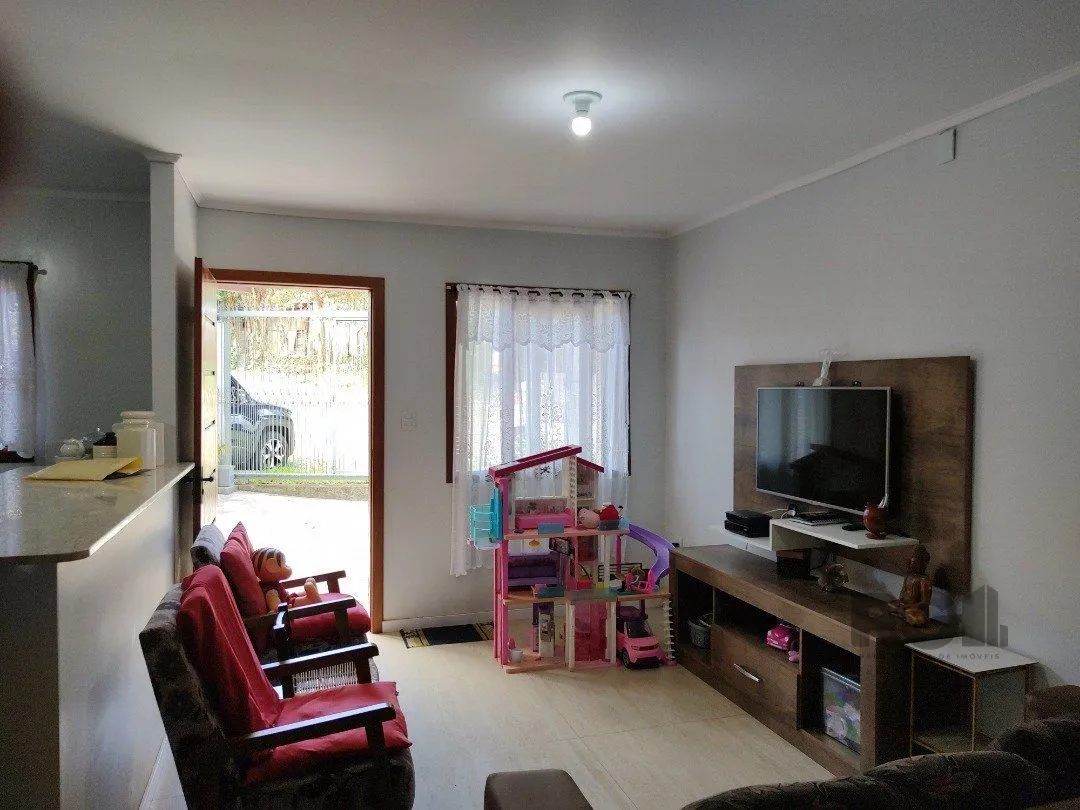Imagem Casa térrea, 2 quartos, edícula com 2 quartos, pático, piscina - Bairro Cavalhado
