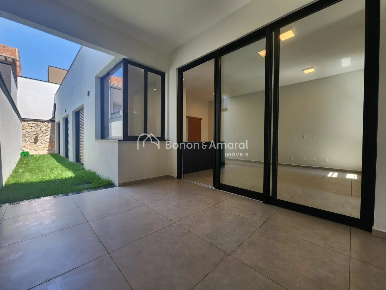 Imagem Casa térrea à venda no Condominio Terras da Estância 03 quartos Paulinia/SP